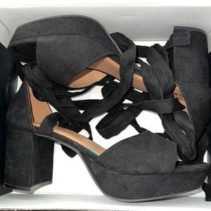 Torrid EUC size: 11ww